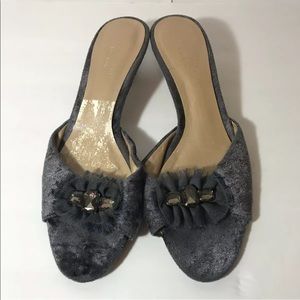 Vera Wang Graphite Heels Size 7.5